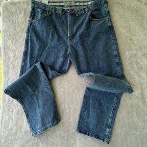 Cabela's Indigo Blues Denim Jeans Traditional Fit Size Waist 44" X Inseam 32"